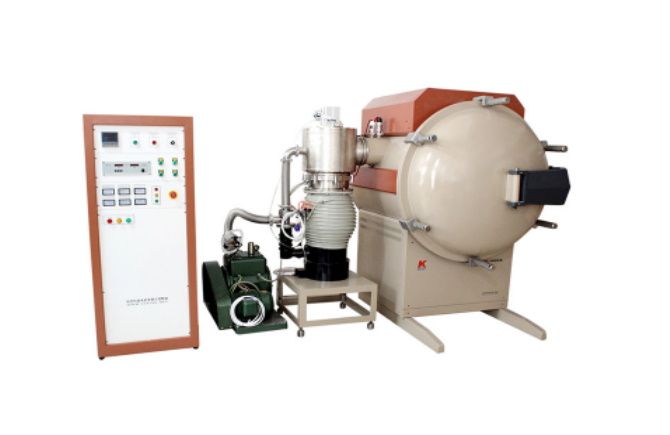 Работа вакуумной печи для спекания